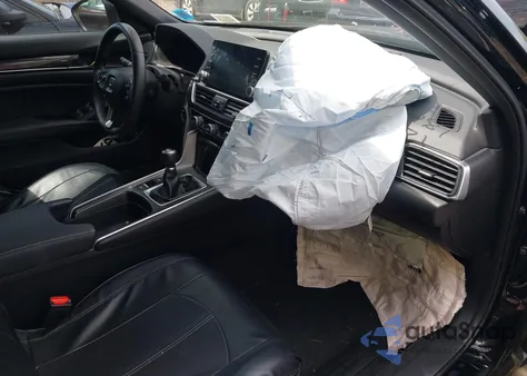 2018 Honda Accord Sport 2.0T z USA, uszkodzony, nr VIN 1HGCV2E33JA044214